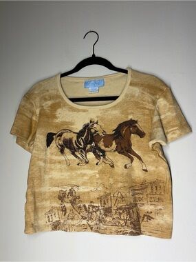 Vintage Western Horse Graphic Tee in Tan and Brown